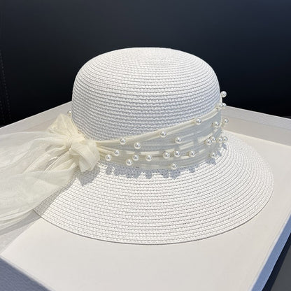 Chapeau Tressé en Paille avec Perles et Voile